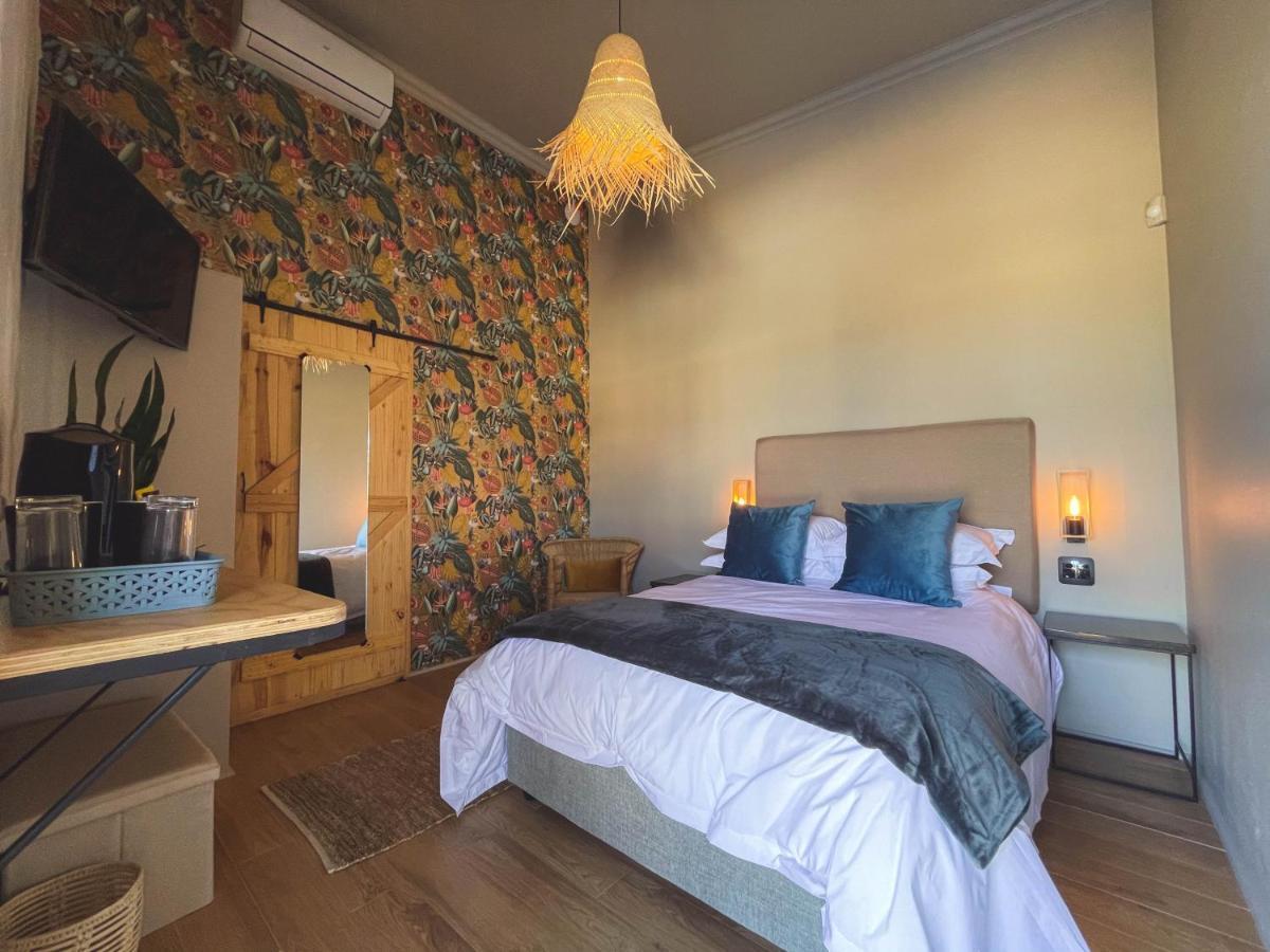 Le Bezz Guesthouse บัลลิโต ภายนอก รูปภาพ