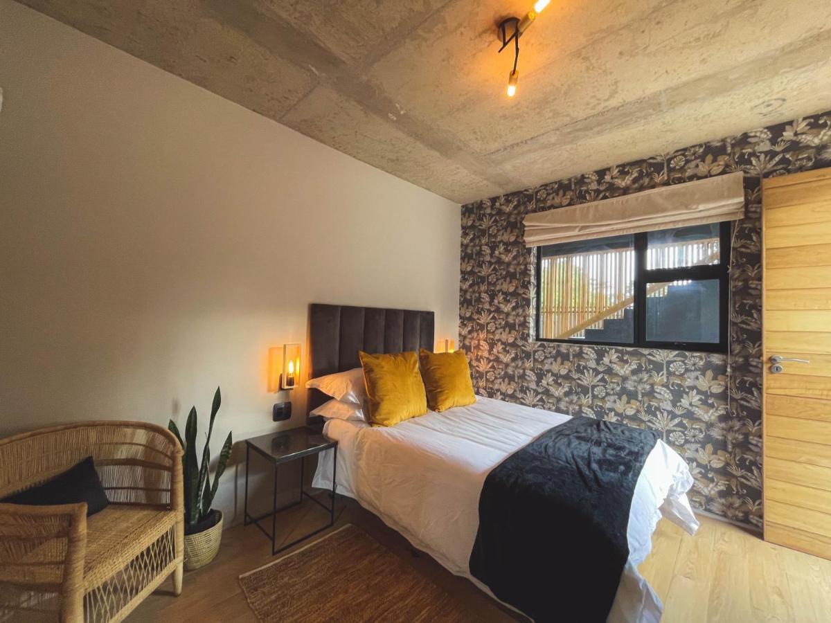 Le Bezz Guesthouse บัลลิโต ภายนอก รูปภาพ