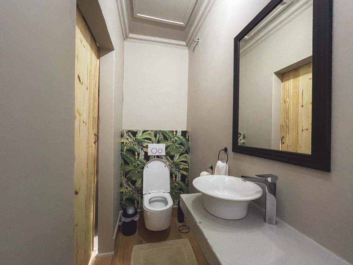 Le Bezz Guesthouse บัลลิโต ภายนอก รูปภาพ