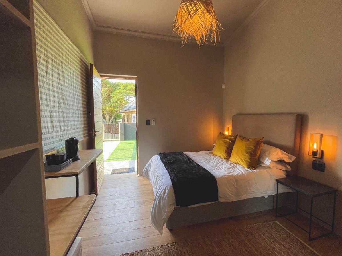 Le Bezz Guesthouse บัลลิโต ภายนอก รูปภาพ